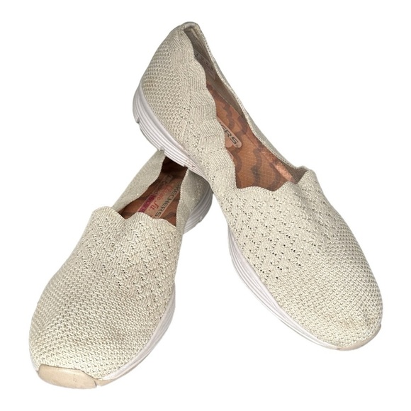 Skechers Classic Fit Air-Cooled Memory Foam Shoes‎ - Picture 1 of 8